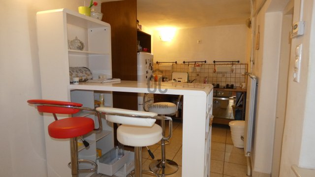 Eladó családi ház, Pécsett 45 M Ft, 3 szobás