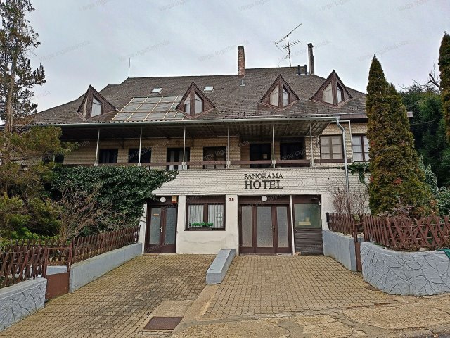 Eladó hotel, Sopronban 299 M Ft, 14 szobás / költözzbe.hu