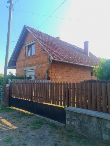 Eladó családi ház, Szentlőrincen 37.7 M Ft, 4 szobás