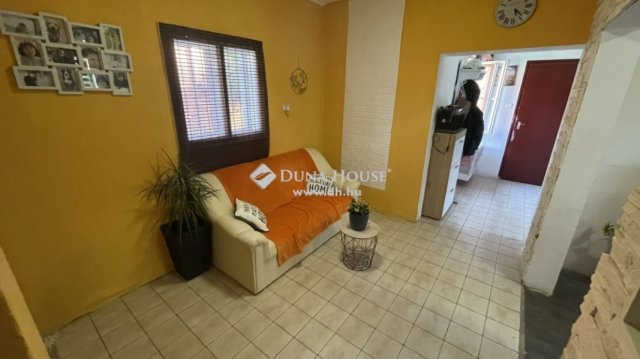 Eladó családi ház, Homokkomáromon 15.9 M Ft
