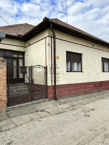 Eladó családi ház, Tiszaföldváron 13.9 M Ft, 4 szobás