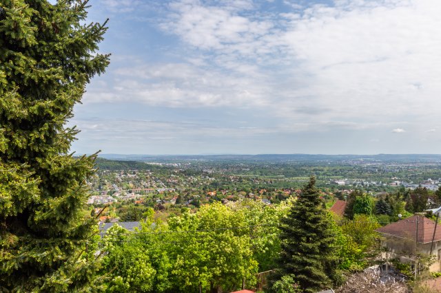 Eladó családi ház, Budapesten, III. kerületben 425 M Ft