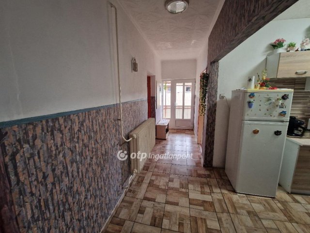 Eladó családi ház, Szakolyon 15 M Ft, 2+1 szobás