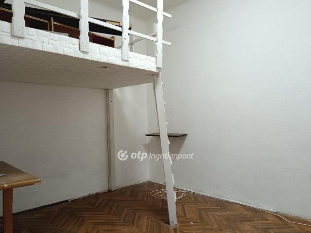 Eladó téglalakás, Budapesten, VIII. kerületben 33.9 M Ft