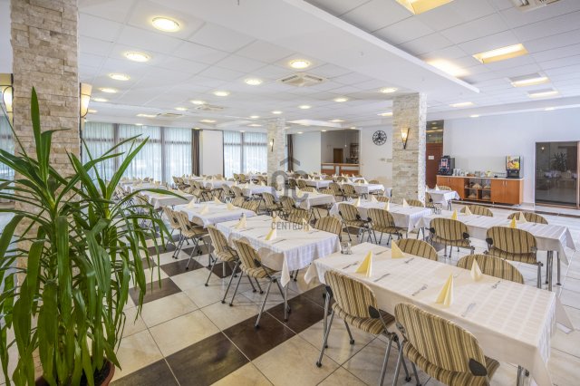 Kiadó hotel, Pakson 1500 E Ft / hó / költözzbe.hu