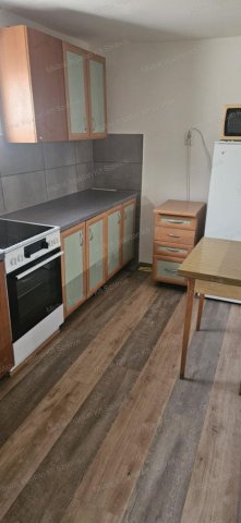 Eladó családi ház, Tiszaburán 13.5 M Ft, 3+2 szobás