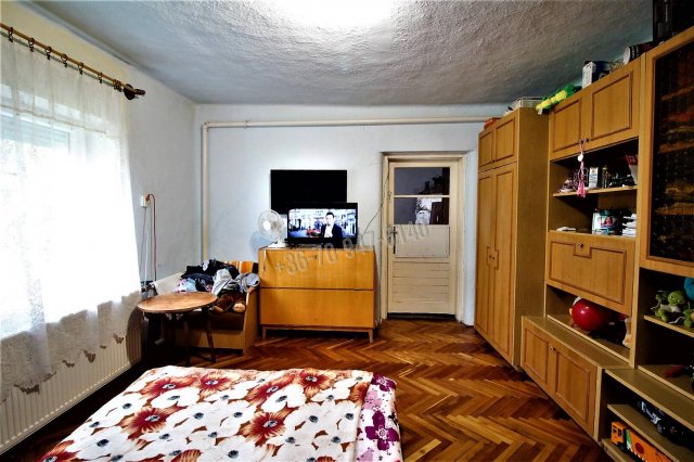 Eladó családi ház, Sarkadon 9 M Ft, 2 szobás