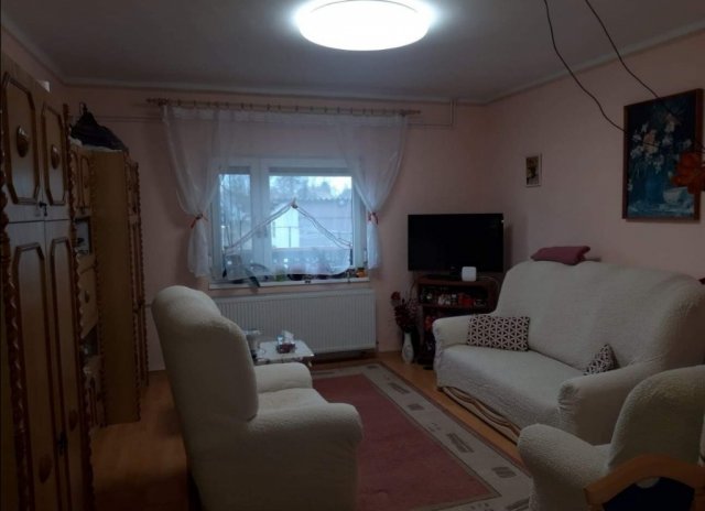 Eladó családi ház, Pusztaszabolcson 49.9 M Ft, 1+3 szobás