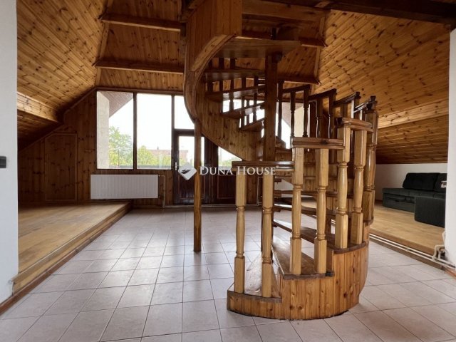 Eladó családi ház, Gárdonyban 87.9 M Ft, 4 szobás