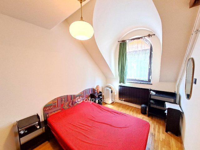 Eladó családi ház, Kecskeméten 68.5 M Ft, 2+2 szobás