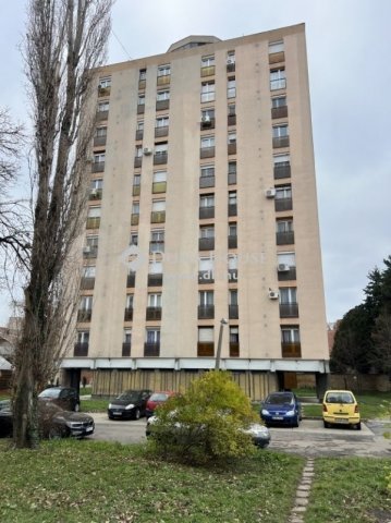 Kiadó panellakás, albérlet, Pécsett 165 E Ft / hó, 2 szobás