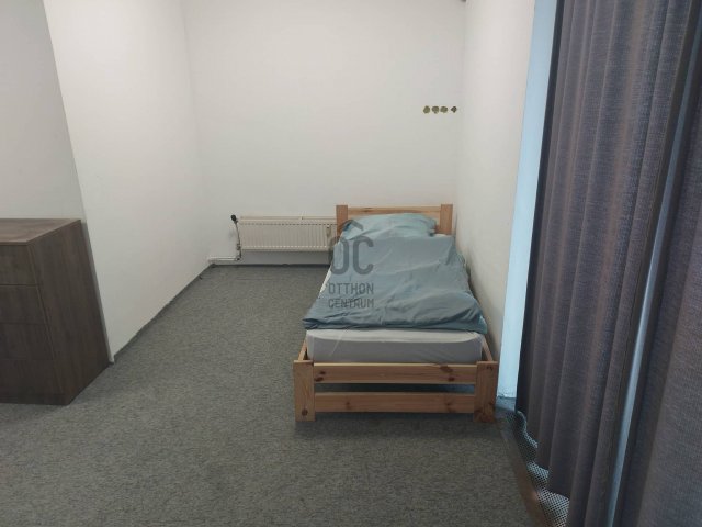 Kiadó téglalakás, albérlet, Gödön 1200 E Ft / hó, 5 szobás