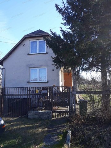 Eladó családi ház, Tiszaderzsen 29.5 M Ft, 3 szobás
