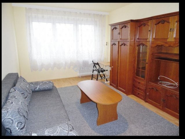 Kiadó panellakás, albérlet, Debrecenben 190 E Ft / hó, 3 szobás