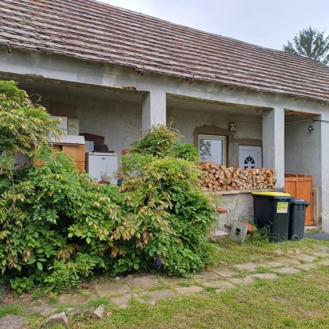 Eladó családi ház, Bissén 14.9 M Ft, 2 szobás
