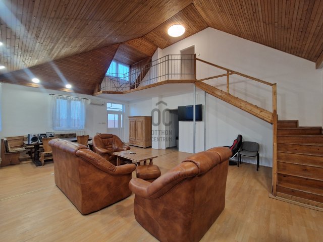 Eladó családi ház, Érden 144.9 M Ft, 7 szobás