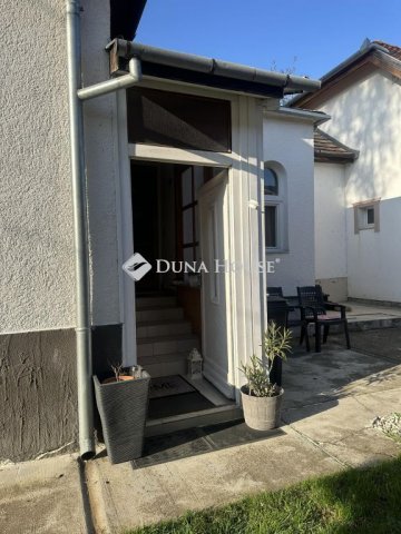 Eladó családi ház, Keszthelyen 55 M Ft, 4 szobás