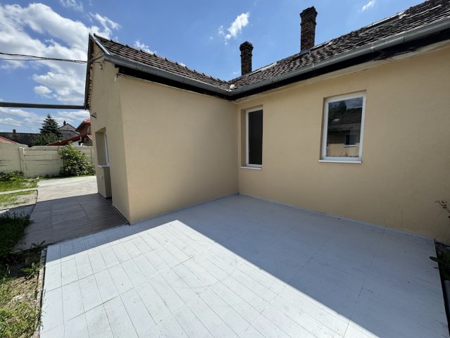Eladó téglalakás, Budapesten, XX. kerületben 89.99 M Ft