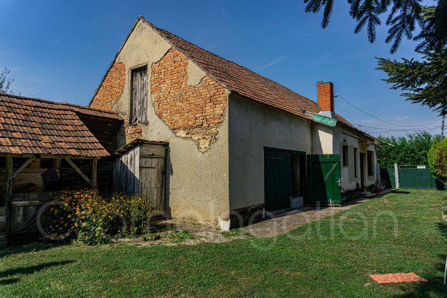 Eladó családi ház, Rábacsanakon 18.49 M Ft, 2 szobás