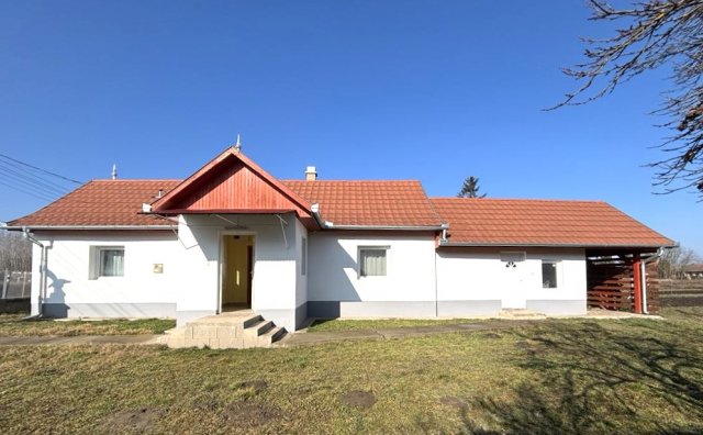 Eladó családi ház, Szentmártonkátán 35.2 M Ft, 3+1 szobás