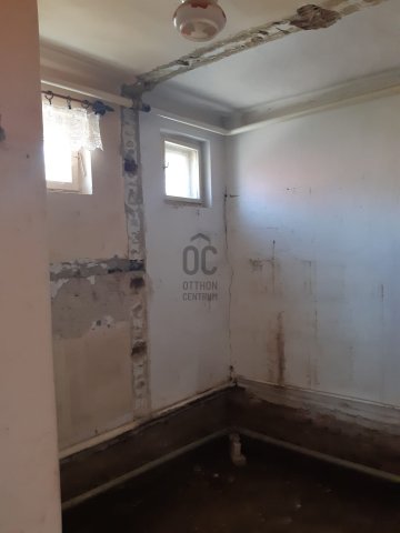 Eladó családi ház, Meggyeskovácsin 23.9 M Ft, 3 szobás