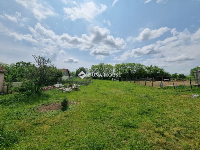 Eladó telek, Vereben 8.5 M Ft / költözzbe.hu