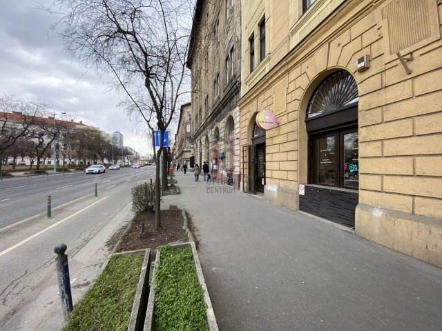 Eladó ipari ingatlan, Budapesten, IX. kerületben 94.99 M Ft