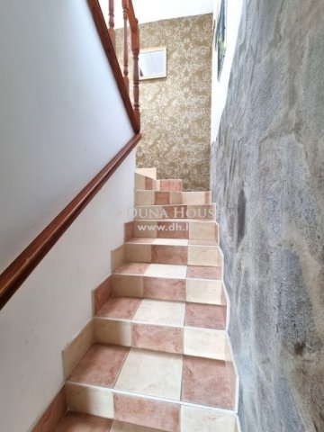 Eladó családi ház, Szentmártonkátán 74.9 M Ft, 5 szobás
