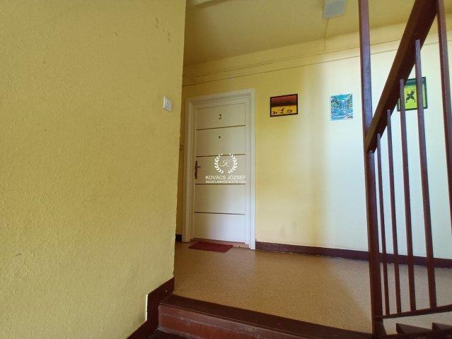 Eladó panellakás, Ózdon 14.9 M Ft, 1+1 szobás