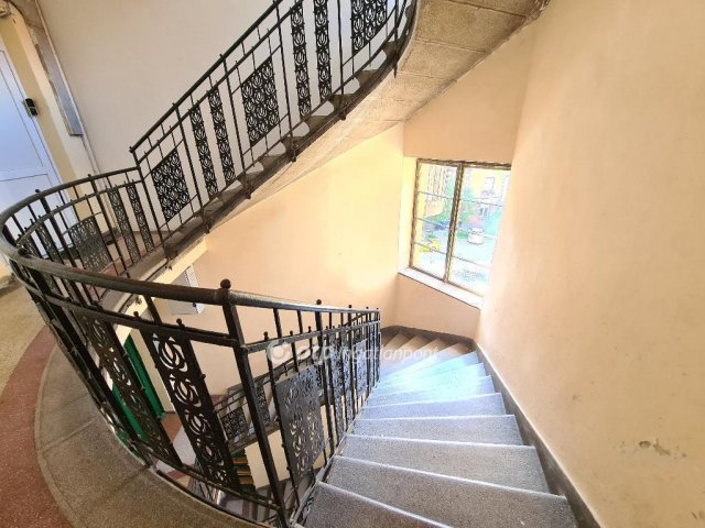 Eladó téglalakás, Budapesten, VIII. kerületben 99 M Ft, 4 szobás