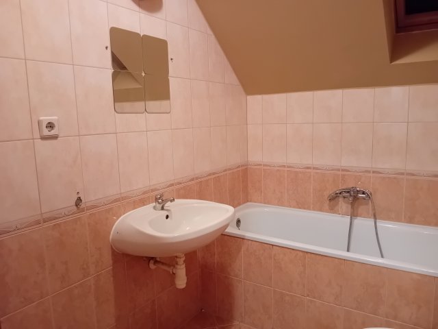Kiadó téglalakás, albérlet, Dorogon 140 E Ft / hó, 1 szobás
