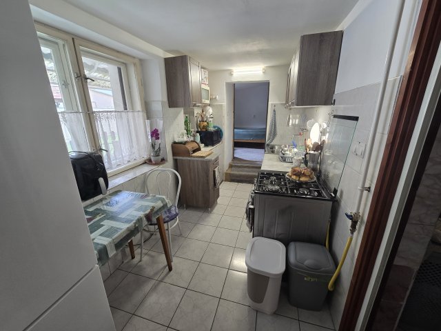 Eladó családi ház, Polgárdin 23.5 M Ft, 4 szobás