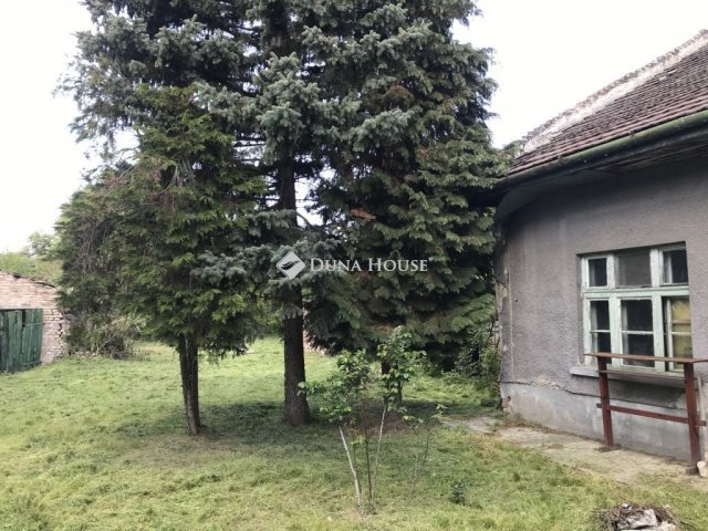 Eladó családi ház, Dorogon 57.9 M Ft, 2 szobás