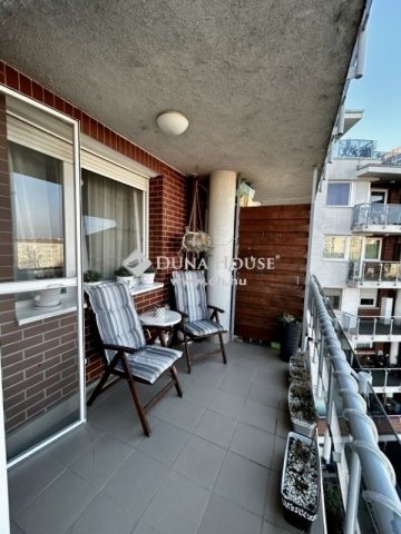 Eladó téglalakás, Budapesten, XXI. kerületben 63.9 M Ft
