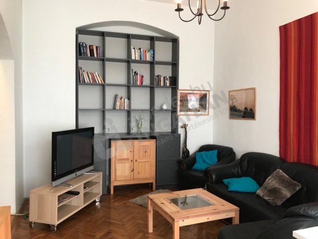Kiadó téglalakás, albérlet, Budapesten, VI. kerületben