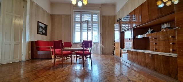 Eladó téglalakás, Budapesten, VI. kerületben 75.9 M Ft, 2 szobás