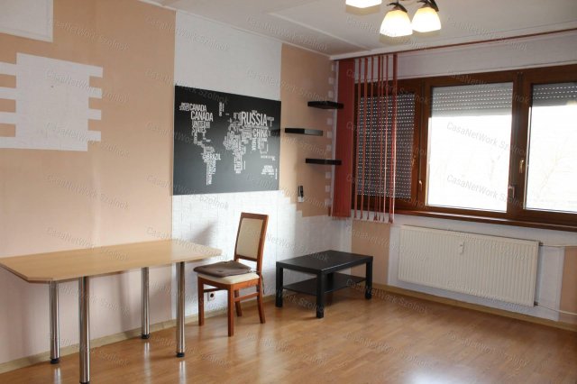 Kiadó panellakás, albérlet, Szolnokon 120 E Ft / hó, 1+1 szobás