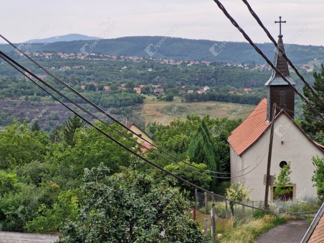 Eladó családi ház, Pécsett, Szent Bertalan úton 47.5 M Ft