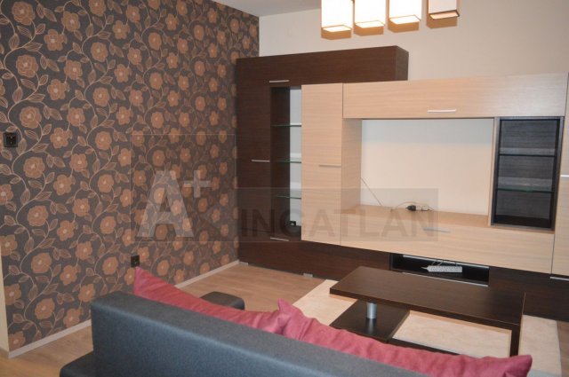 Kiadó téglalakás, albérlet, Szegeden 120 E Ft / hó, 2 szobás