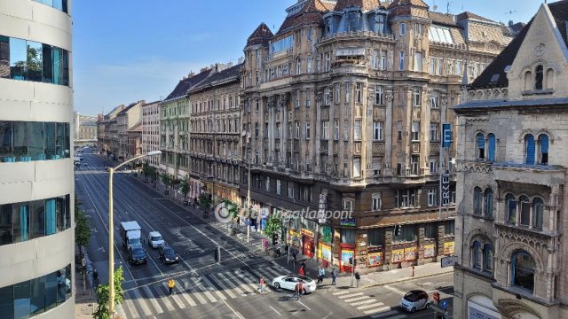 Eladó téglalakás, Budapesten, VII. kerületben 110 M Ft