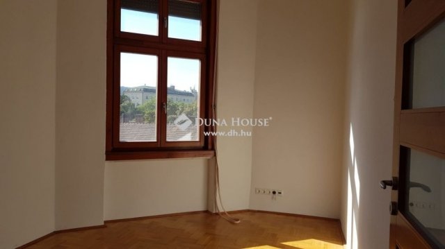 Eladó téglalakás, Budapesten, II. kerületben 99 M Ft, 2 szobás