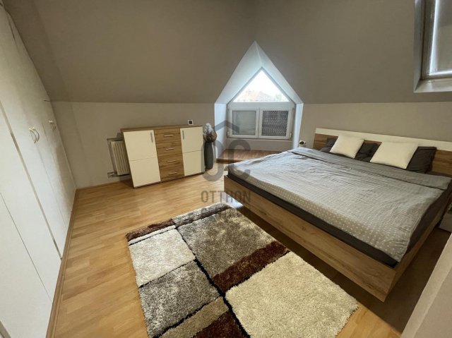 Eladó üzlethelyiség, Kalocsán 74.5 M Ft / költözzbe.hu