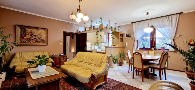 Eladó családi ház, Budaörsön 219.9 M Ft, 4+1 szobás