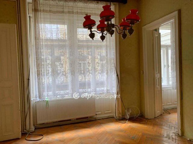 Eladó téglalakás, Budapesten, V. kerületben 87 M Ft, 2+1 szobás