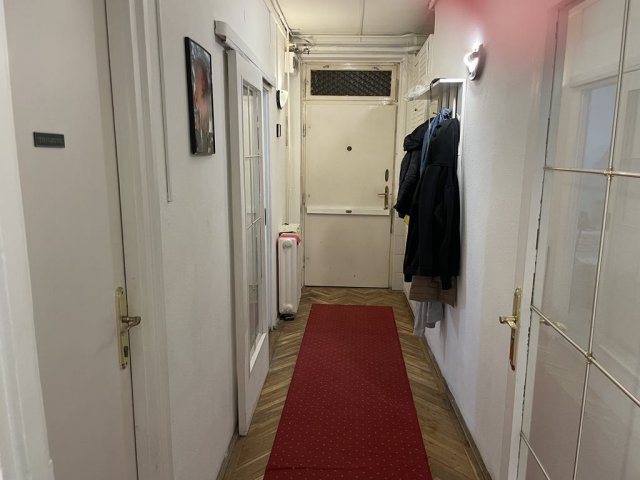 Eladó téglalakás, Budapesten, VIII. kerületben, Kálvária téren
