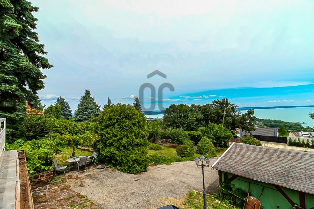 Eladó családi ház, Balatonalmádiban 269 M Ft, 4 szobás