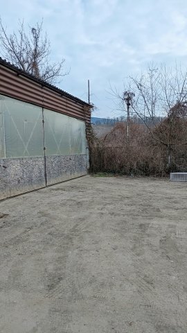 Eladó ipari ingatlan, Kesztölcön 42.5 M Ft, 4 szobás