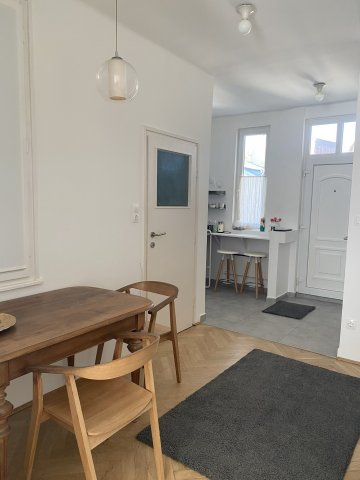 Kiadó téglalakás, albérlet, Budapesten, V. kerületben, 1 szobás