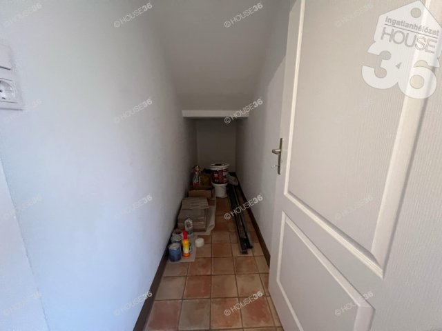 Eladó téglalakás, Izsákon 17.2 M Ft, 3 szobás