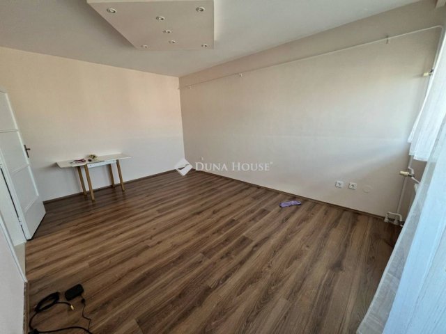 Eladó panellakás, Nagykanizsán 23.8 M Ft, 2 szobás